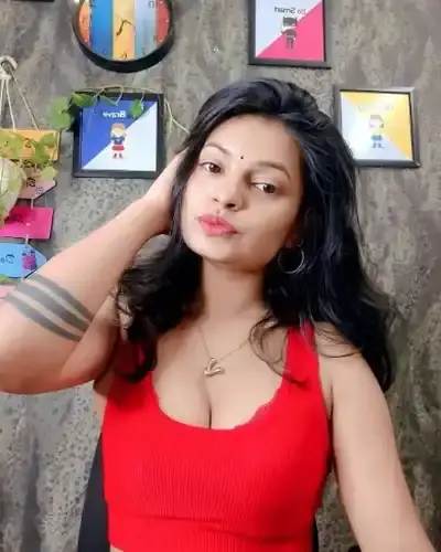 Call Girls Service in Shivaji Nagar